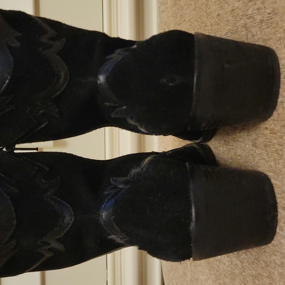 "Reba" Boot Shoes Suede and Leather Size 6 1/2 Worn Twice ! Cute 🥰 ! Black - Picture 4 of 6